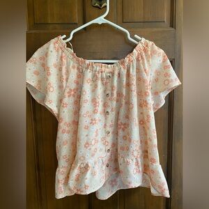 Flowy medium flower shirt